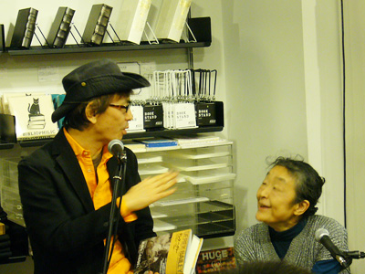 大熊ワタルさん(左)と木幡和枝さん