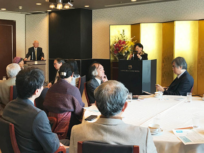 会場の様子。司会は松田章一・元ふるさと偉人館館長&元鈴木大拙館館長