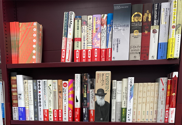 棚上段|早稲田大学生協ブックセンター 工作舎フェア
