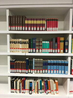 ハノーファーのライプニッツ図書館に収められた第I期『ライプニッツ著作集』全10巻